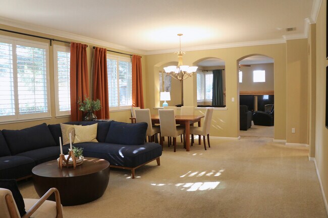 Foto del edificio - 3151 Two Rivers Dr