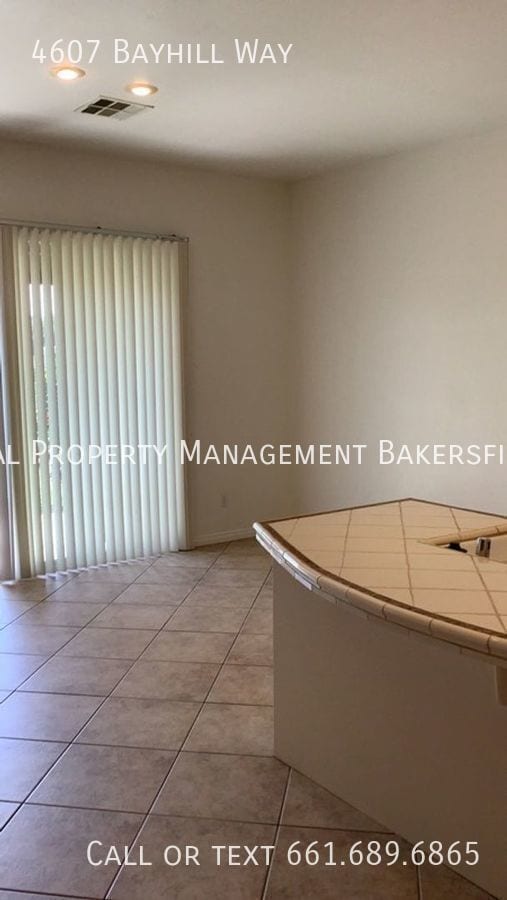 Building Photo - 4607 Bayhill Way
