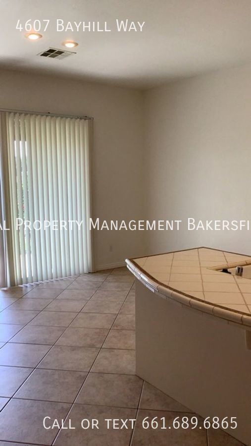 Foto del edificio - 4607 Bayhill Way