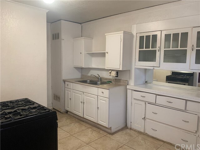 Foto del edificio - 932 N Arrowhead Ave