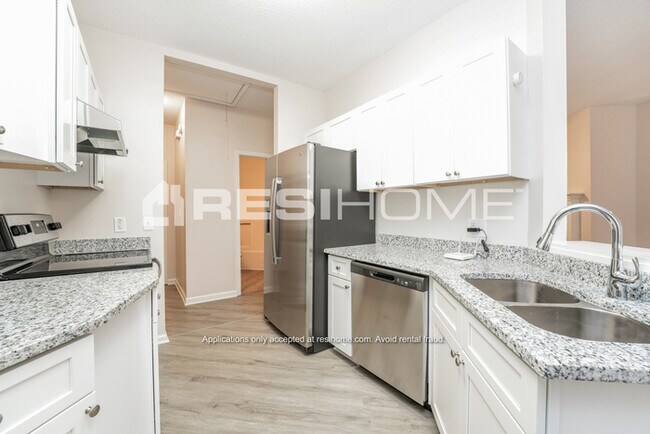 Foto del edificio - 121 Oakland Blvd