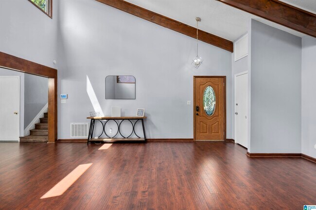 Foto del edificio - 1304 Monterey Dr