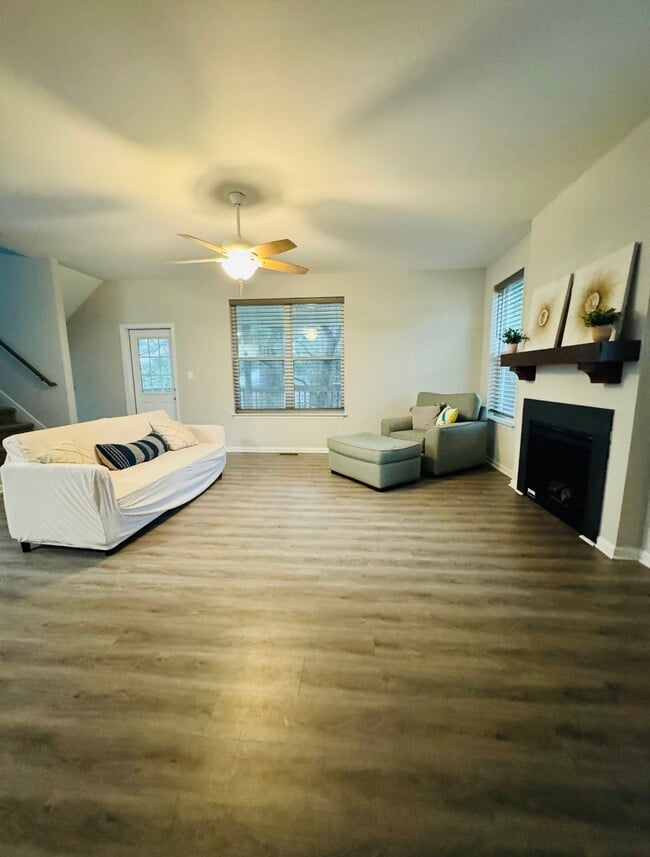 Foto del edificio - 9560 10th Bay St