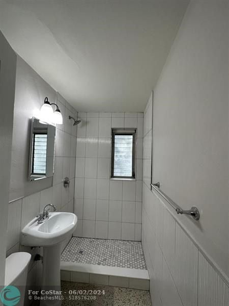 Building Photo - 1300 E Broward Blvd