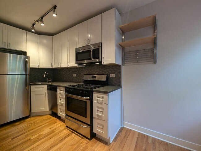 Building Photo - 2420 N Kedzie Blvd