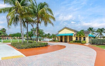 Building Photo - 1538 SE 24th Ct