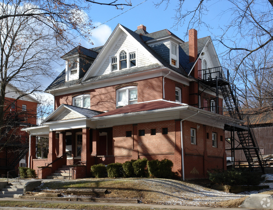 Building Photo - 529 W College Ave