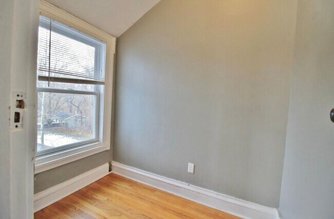 Foto del edificio - 295-303.5-3035 Albany Ave