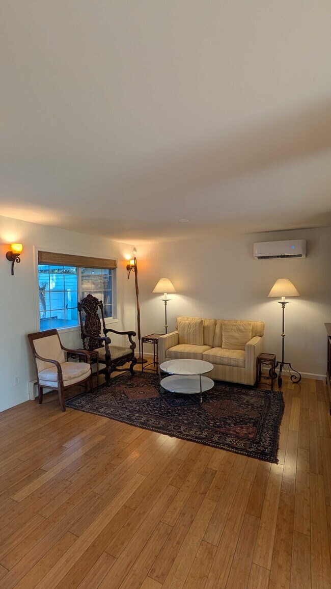 Foto del edificio - 402 Haydon St