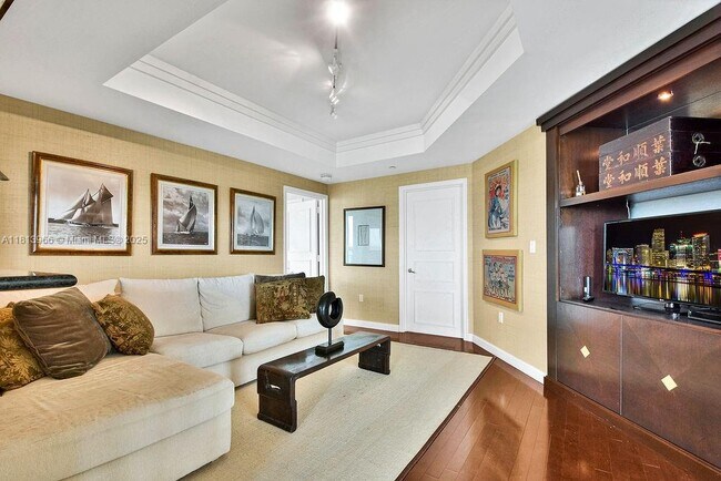 Foto del edificio - 19955 NE 38th Ct