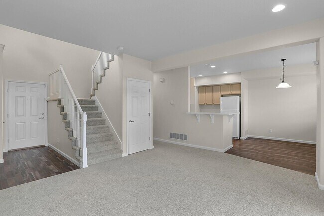 Building Photo - 3672 Venice Grove