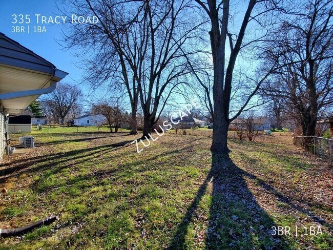 Building Photo - 335 Tracy Rd