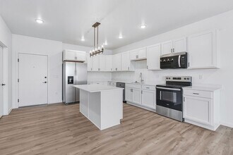 Building Photo - Southtown Flats