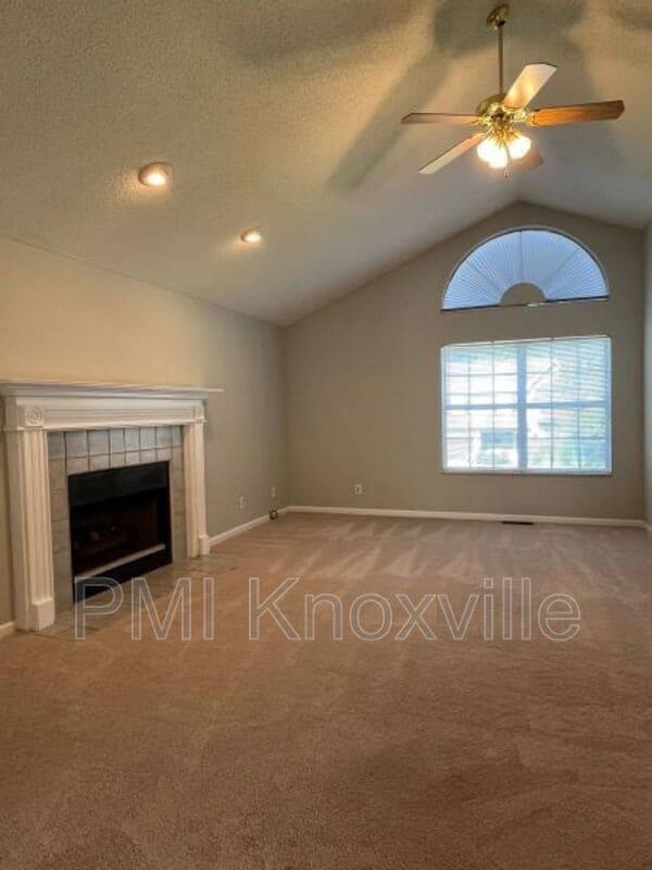 Building Photo - 1504 Randall Park Dr