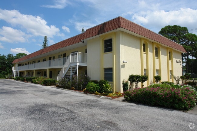 Building Photo - 275 N Shade Ave