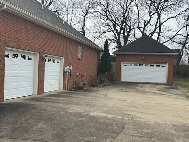 Foto del edificio - 4236 N Woodstock Dr