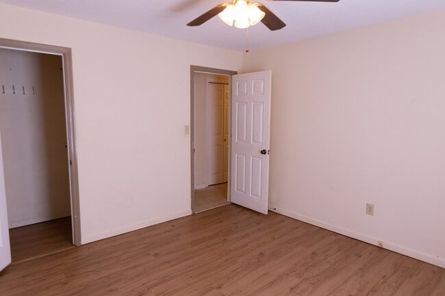 Foto del edificio - Available 3/2 house in Green Acres!