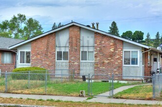 Building Photo - 1218 W Frederick Ave