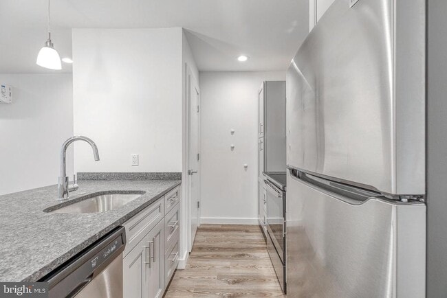 Building Photo - 751 N 43rd St