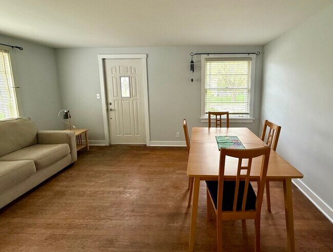 Foto del edificio - 8 N Harrison St