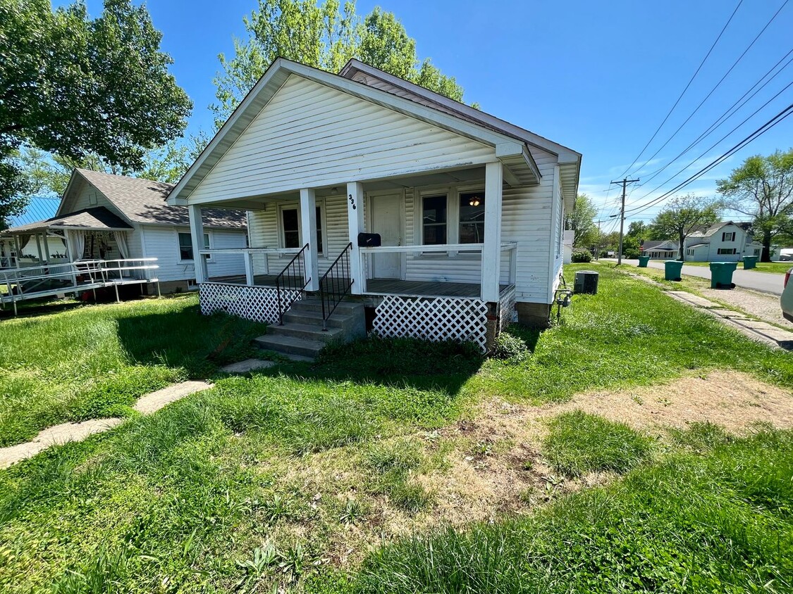 Primary Photo - 2 Bed | 1 Bath | Single Family Home