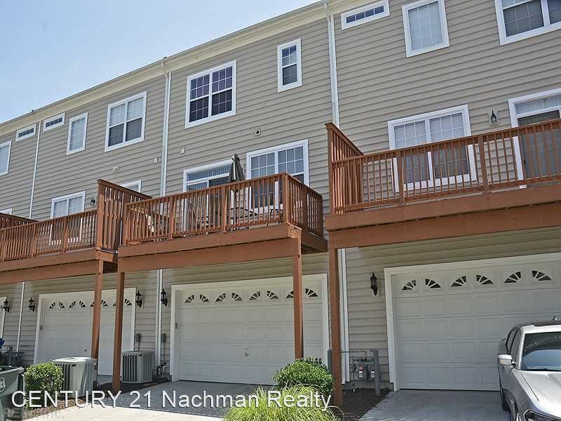 Foto principal - 2 br, 3.5 bath House - 4892 Almandine Avenue