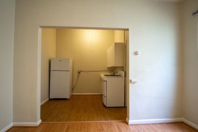 Foto del edificio - Kenton Neighborhood 1-Bedroom Ready Mid-No...
