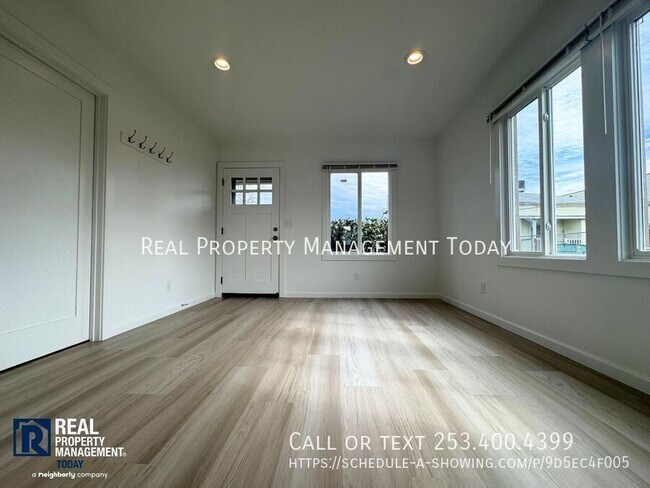Foto del edificio - 8420 1/2 South Tacoma Way-1