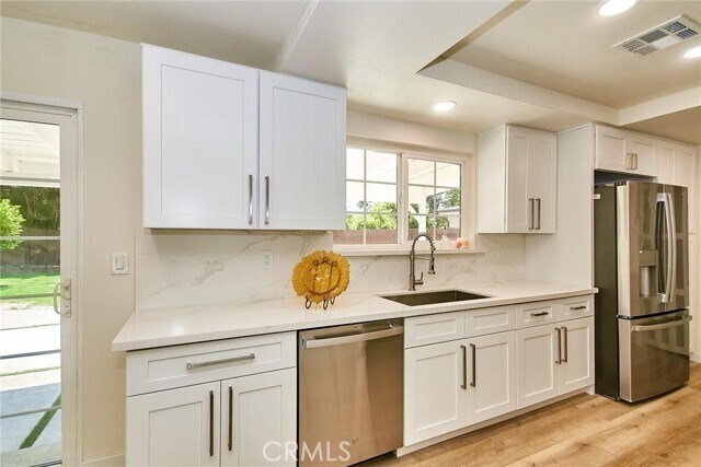 Foto del edificio - 2504 Harmony Hill Dr