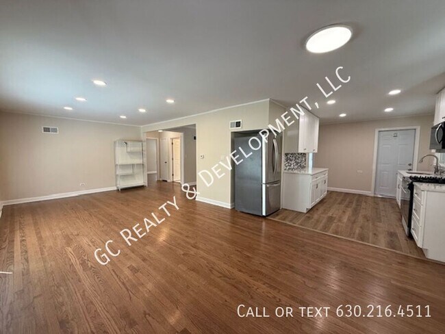 Foto del edificio - 318 S Hale St