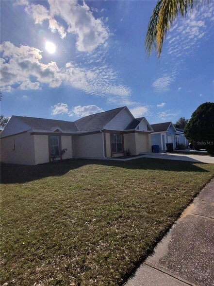 Foto del edificio - 1912 Crown Park Dr