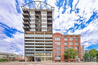 Building Photo - 2020 Arapahoe St