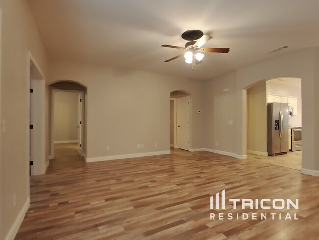 Building Photo - 12917 W Columbine Drive El Mirage AZ