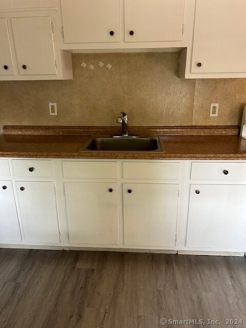 Building Photo - 189 Divinity St