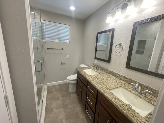 Foto del edificio - 10827 Sageriver Dr
