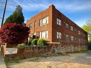 Building Photo - 60 Flint St