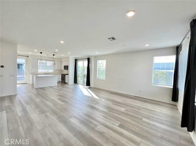 Building Photo - 229 Steely