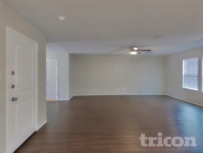 Building Photo - 5632 McClelland St