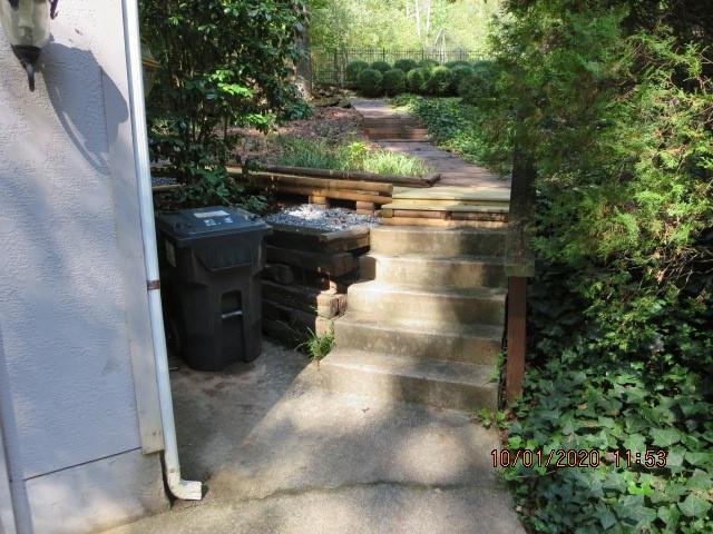 Building Photo - 1357 Timberland Dr