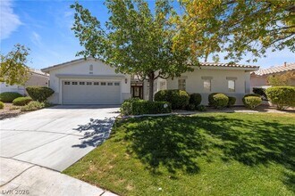 Building Photo - 3001 Vía Venezia