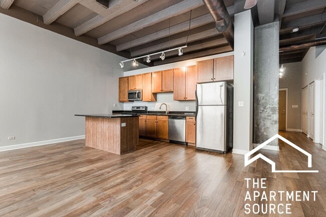 Foto del edificio - 4131 W Belmont Ave