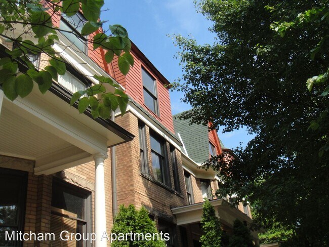 Building Photo - 432 5th St