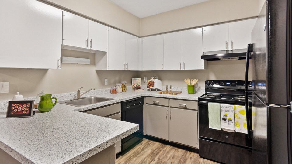 Haven on the Lake Apartments - Maryland Heights, MO | Apartments.com