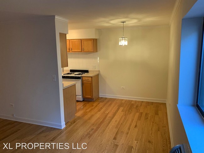 Foto del edificio - 5423 N Winthrop Ave