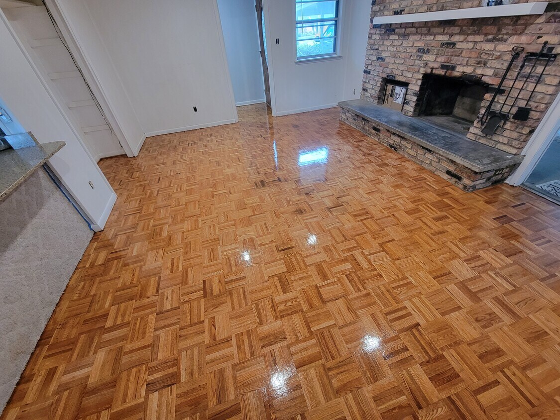 Family Room - View A - 722 Revere Ave