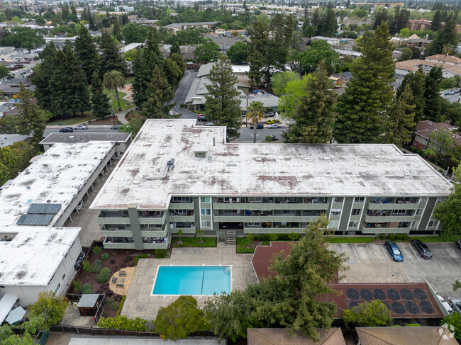 Foto del edificio - 1458 Hudson St