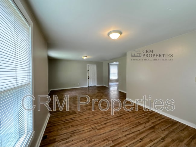 Building Photo - 1519 N Purdum St