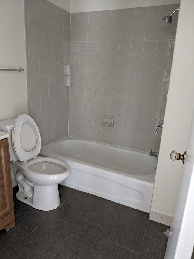 Foto del edificio - 514 W Queen Ln