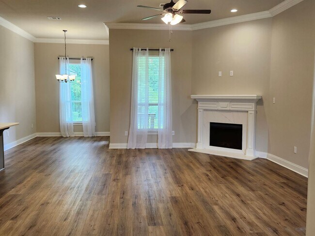 Building Photo - *****PRICE REDUCTION*****