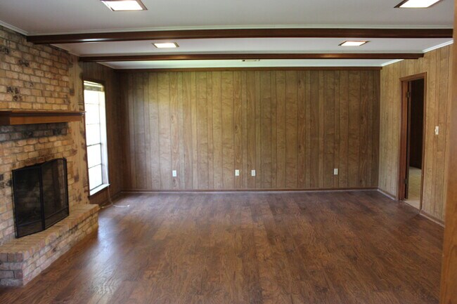 Foto del edificio - 881 High Oaks Dr